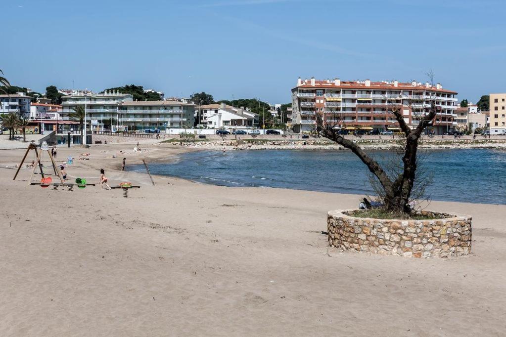 L' Escala Apartamento Pie De Playa-Wifi Free מראה חיצוני תמונה